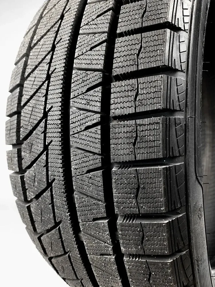Шина Sailun Ice Blazer Arctic Evo 235/50R20 104T ЗИМ