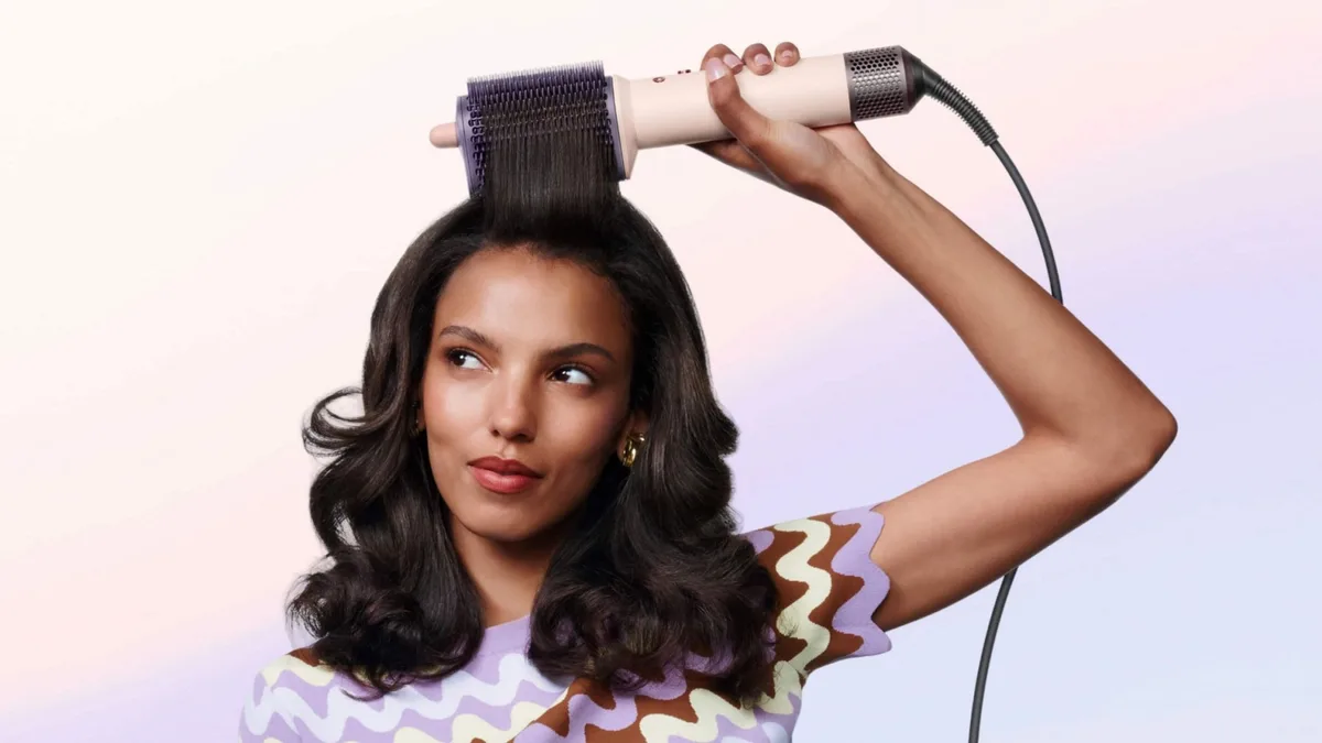 Фен-щетка Dyson Airsmooth HB01 керамический розовый/розовое золото (493078-01)