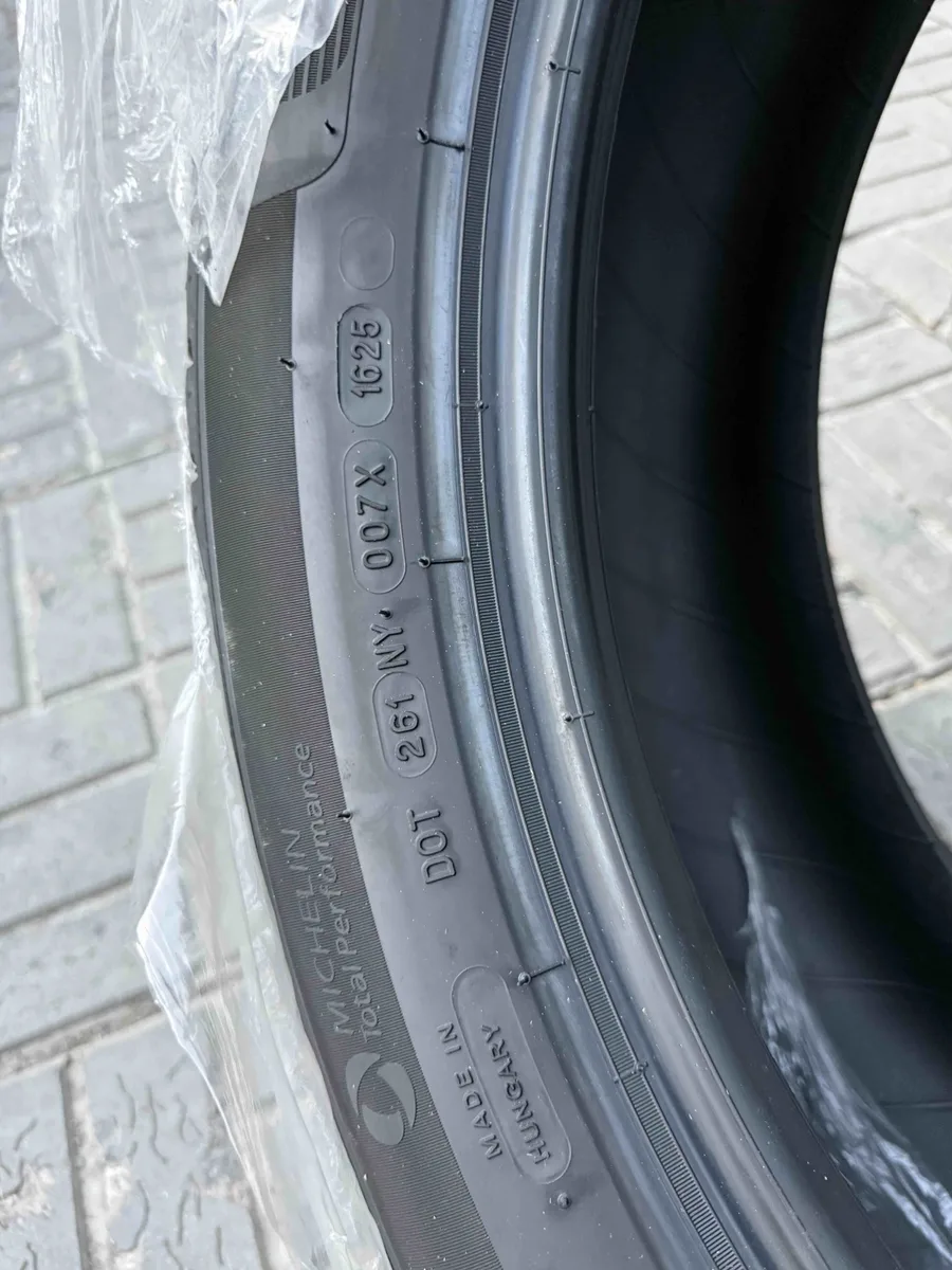 Шина Michelin X-Ice Snow 235/50R21 101H ЗИМ