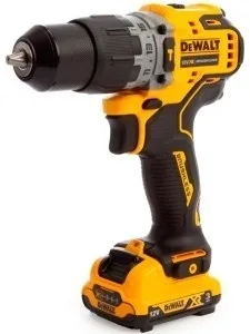 Дрель-шуруповерт DeWALT DCD706D2